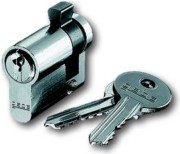 Profilhalbzylinder verschieden 0520 PZ-VS 