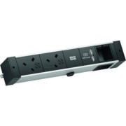 DESK RAIL Ladeeinsatz UK 2xUK 1xUSB 1xCM 941.003 