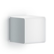 Sensor-LED-Außenleuchte 132 x 110 mm L 830 SC INOX 3000K 