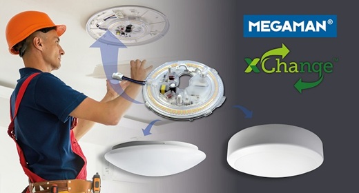 Ein Handwerker installiert Leuchten des Herstellers IDV Megaman