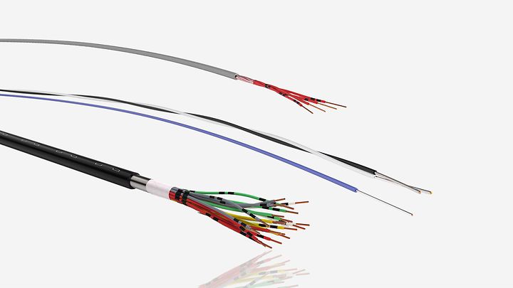 Verschiedene mehradrige Kabel mit farbig isolierten Adern und unterschiedlichen Außenmänteln